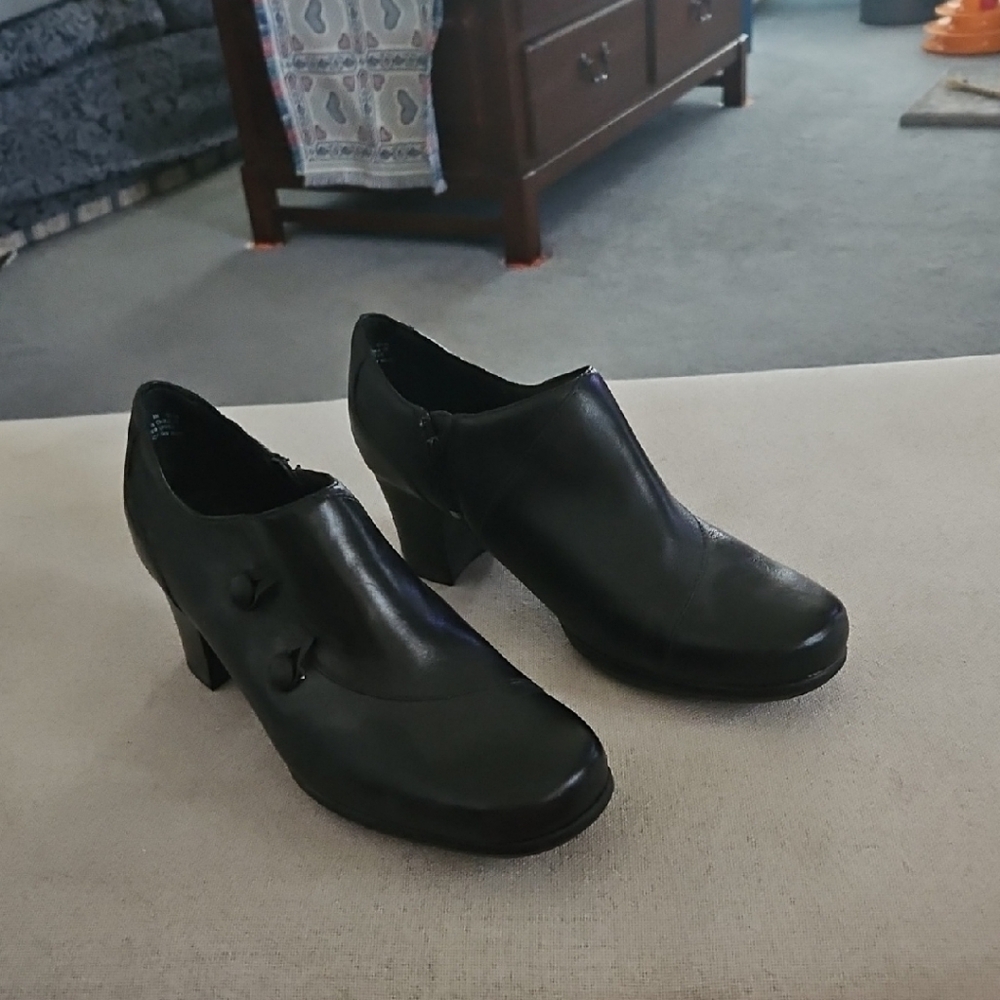 Elegant Black Women's Heels